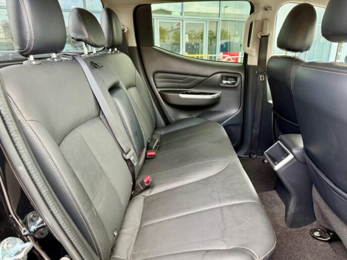 Mitsubishi L200 Warrior - Image 12