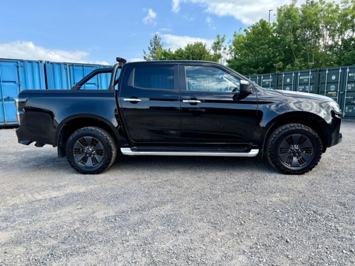Isuzu D-Max DL40 (£7K Worth Of Extras!!) - Image 2