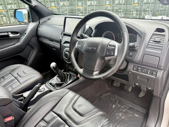 Isuzu D-Max Blade - Image 15