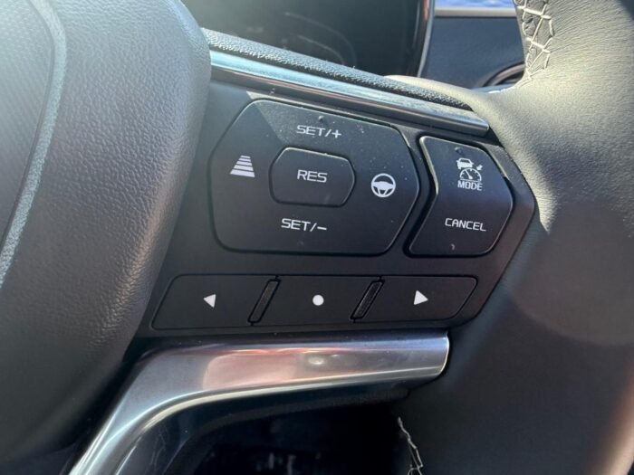 (BRAND NEW) Isuzu D-Max DL40 Manual - Image 17