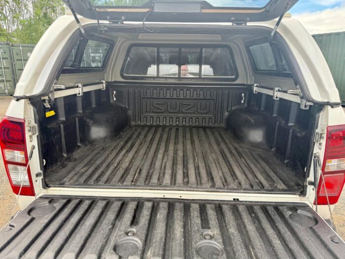 Isuzu D-Max Blade - Image 5
