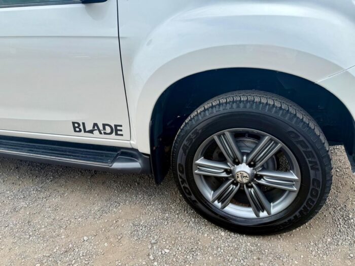 Isuzu D-Max Blade - Image 8