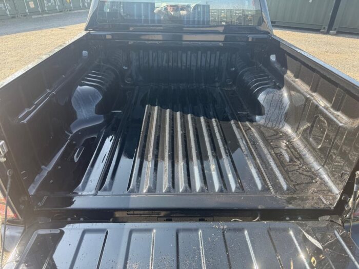 (BRAND NEW) Isuzu D-Max DL40 Manual - Image 7