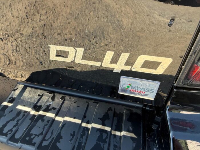 (BRAND NEW) Isuzu D-Max DL40 Manual - Image 8