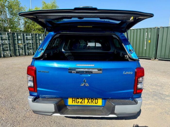 Mitsubishi L200 Barbarian - Image 4