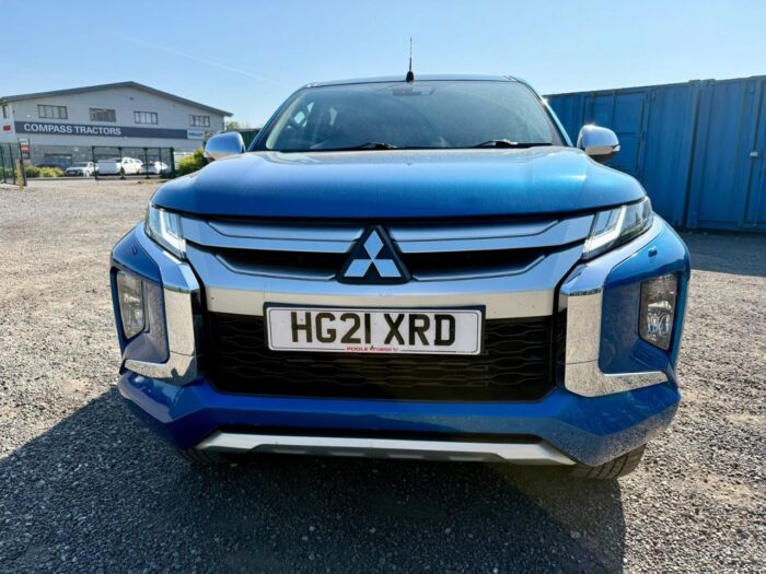 Mitsubishi L200 Barbarian - Image 9